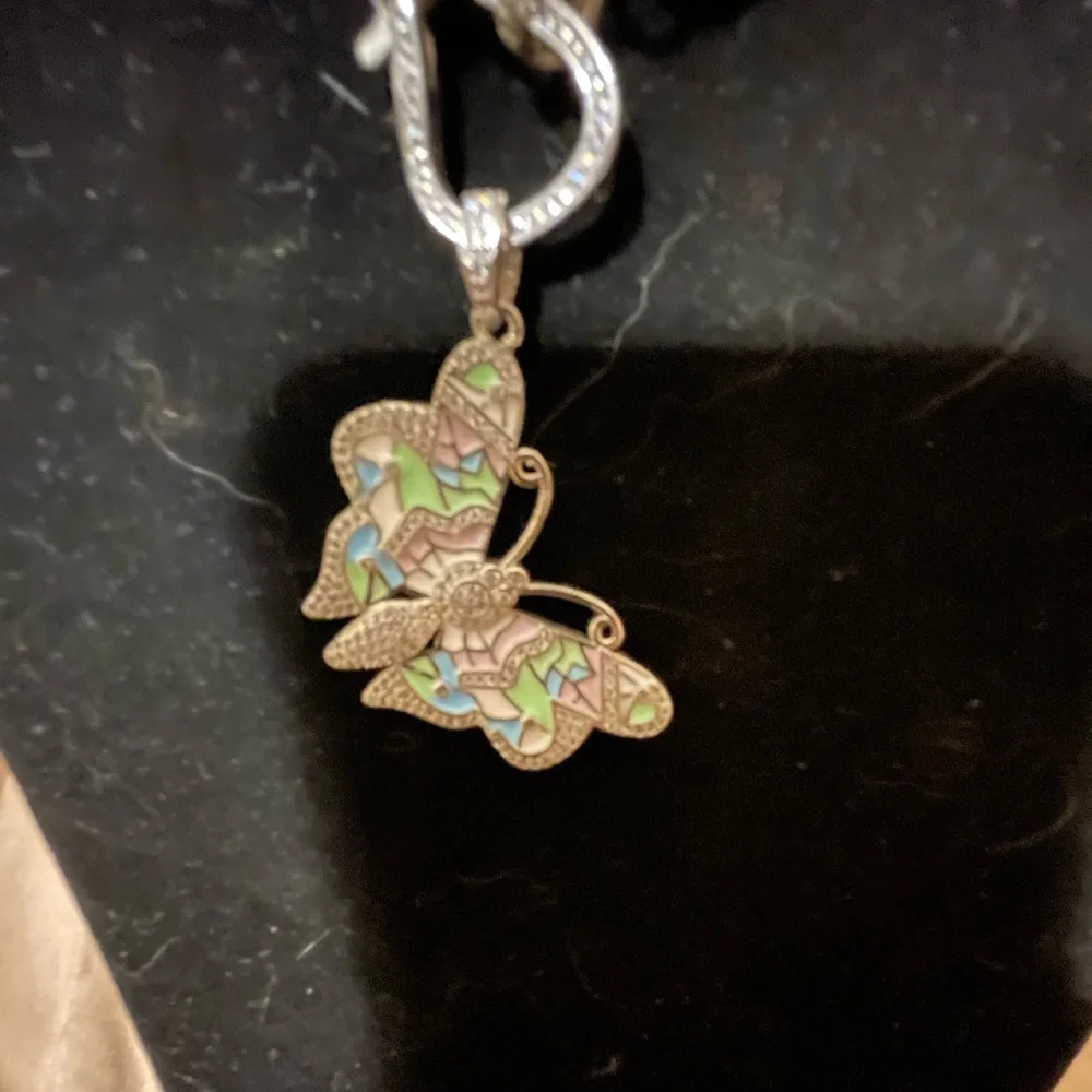 Necklace Butterfly Pave, Trendy Oil Spill Chain, Magnetic Closure